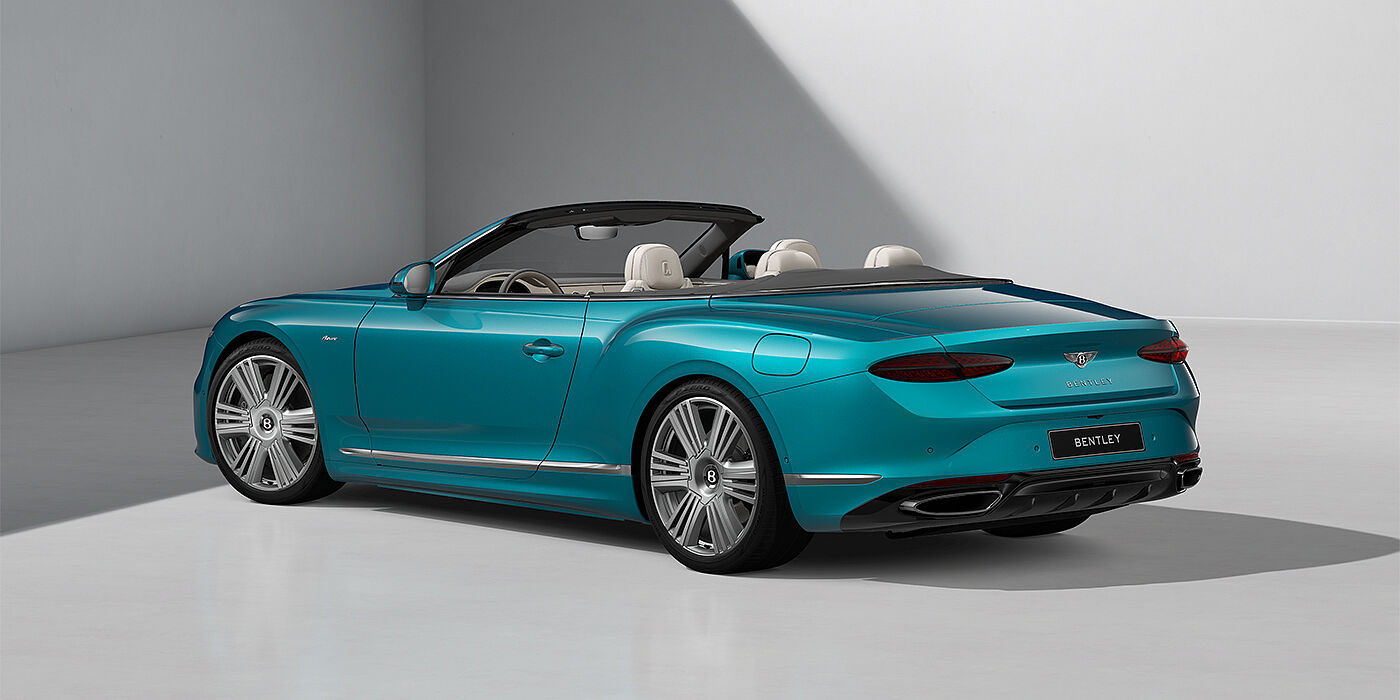 Bentley Köln Bentley Continental GTC Azure convertible steering wheel in Linen and Gravity Grey hides