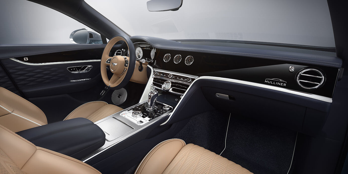 Bentley-Flying-Spur-Mulliner-front-interior-in-Camel-and-Imperial-Blue-hides-and-Piano-Black-veneer