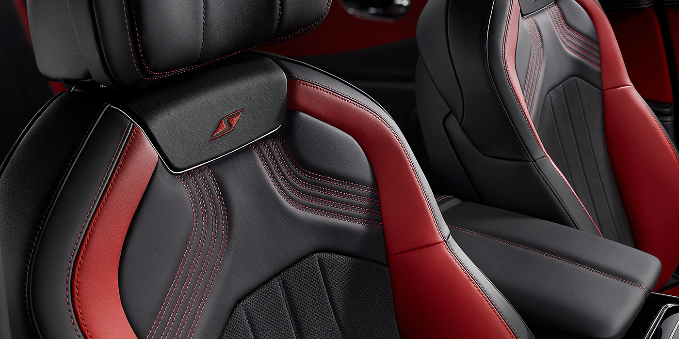Bentley Köln Bentley Flying Spur S seat in Beluga black and \hotspur red hide with S emblem stitching