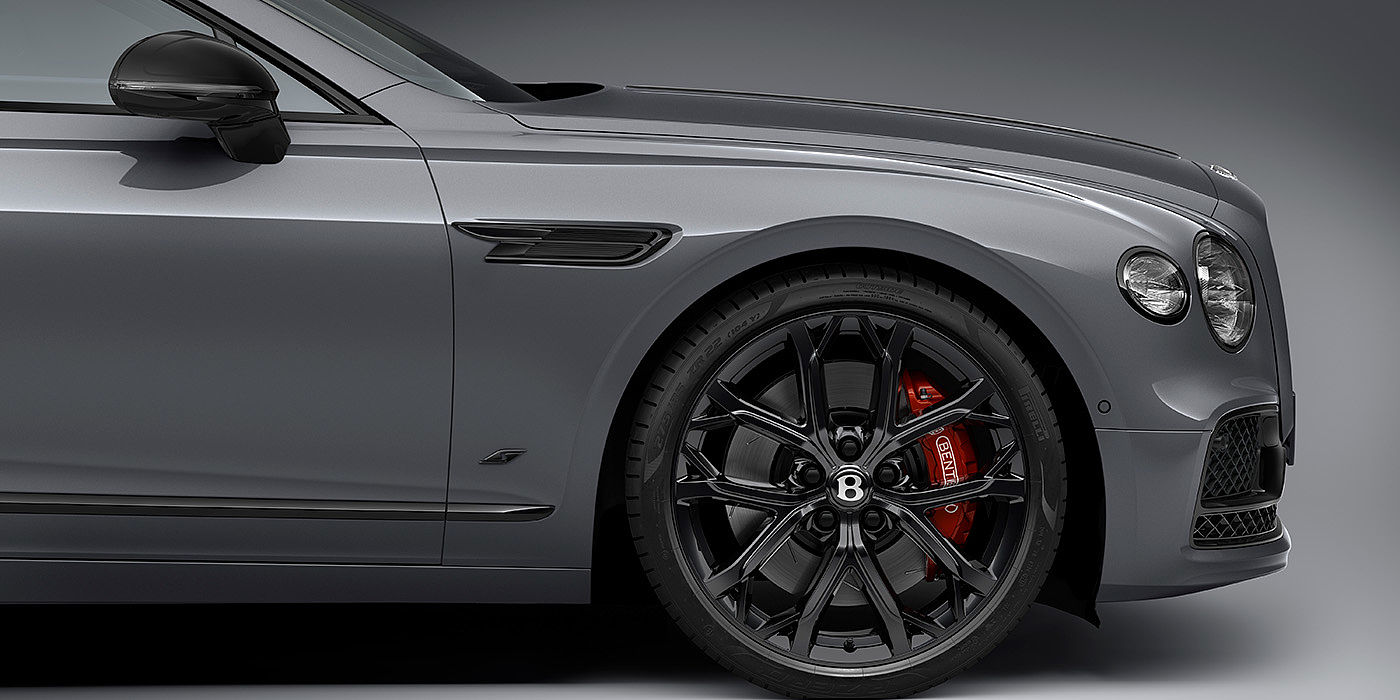Bentley Köln Bentley Flying Spur S front one quarter view featuring 22 inch ten spoke sports wheel - Black painted.