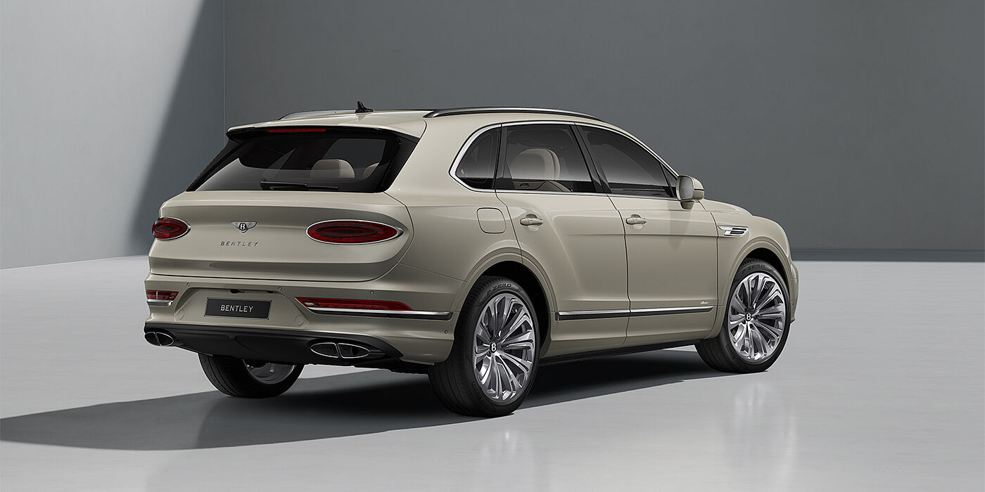 Bentley Köln Bentley Bentayga Azure SUV in White Sand paint and 22" Ten Spoke Polished wheels - rear ¾