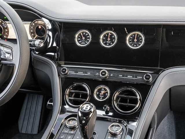 15:Bentley Continental GT Speed V8 Hybrid, Coupé, Glacier White, Bentley Köln