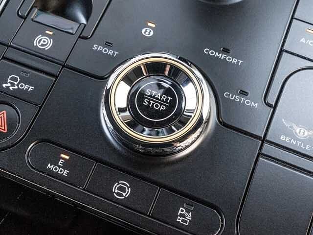 20:Bentley Continental GT Speed V8 Hybrid, Coupé, Glacier White, Bentley Köln