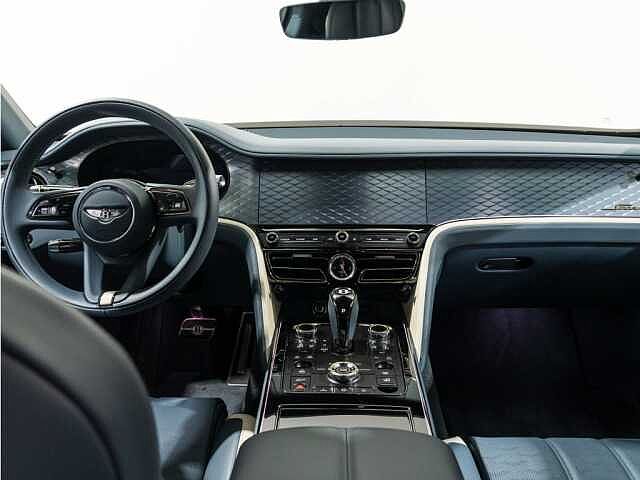 3:Bentley Flying Spur Speed V8 Hybrid, Limousine, Thunder, Bentley Köln
