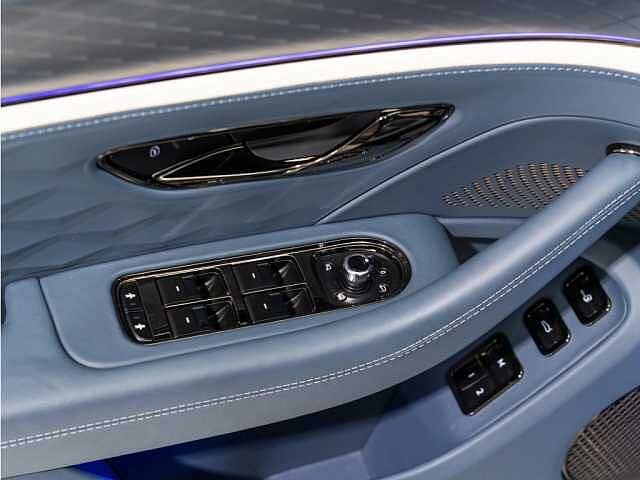 11:Bentley Flying Spur Speed V8 Hybrid, Limousine, Thunder, Bentley Köln