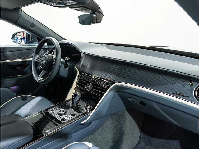 1:Bentley Flying Spur Speed V8 Hybrid, Limousine, Thunder, Bentley Köln
