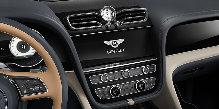 Bentley Köln Bentley Bentayga EWB Mulliner SUV centre console detail showing Bentley Wings